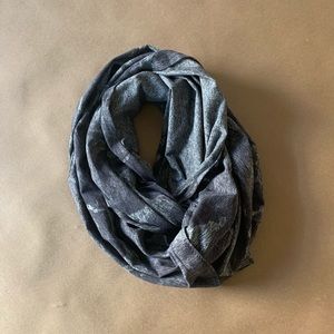 lululemon Vinyasa Scarf